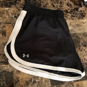 Running shorts